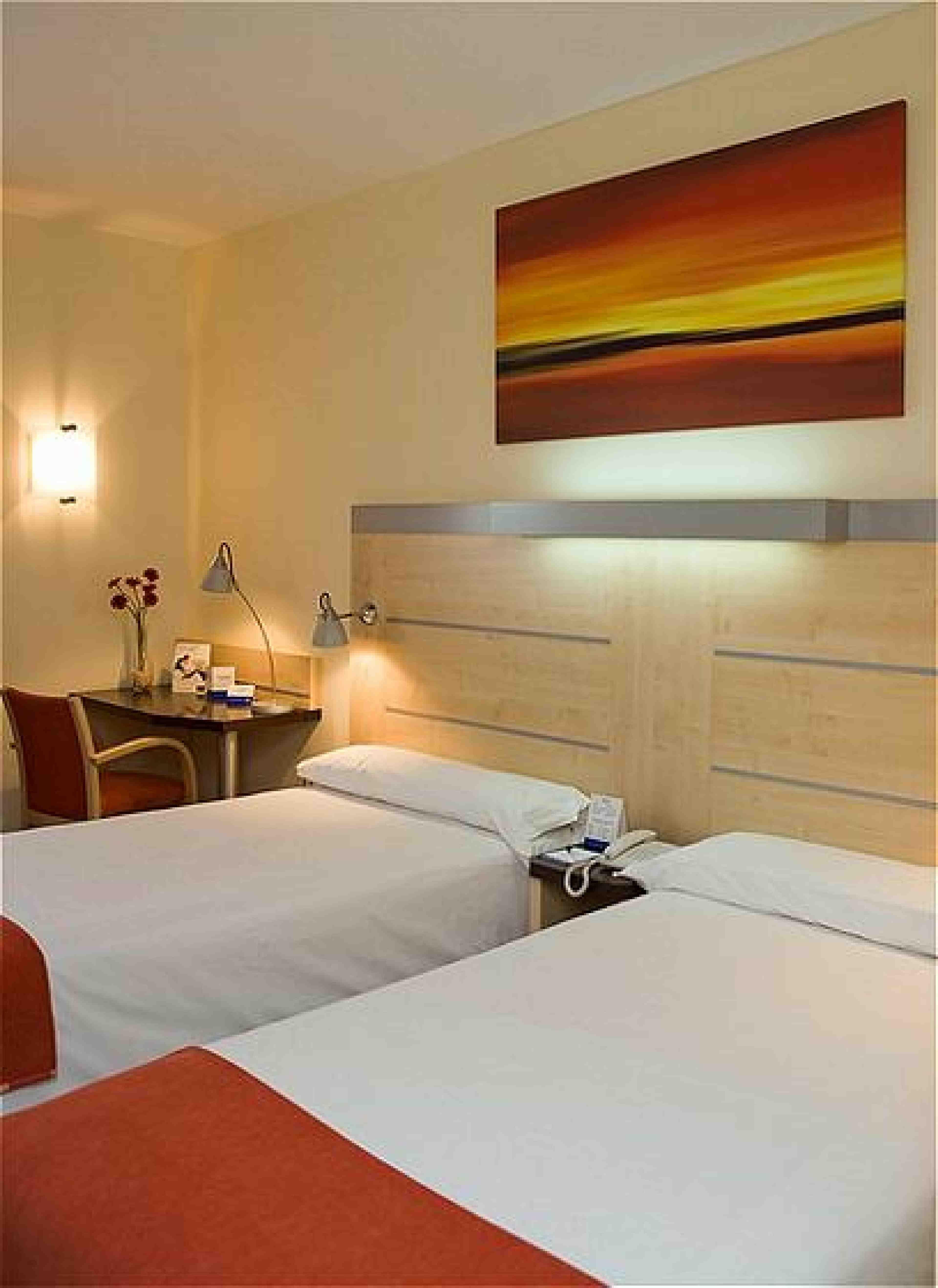 Holiday Inn Express Alcobendas, an IHG hotel Exterior foto