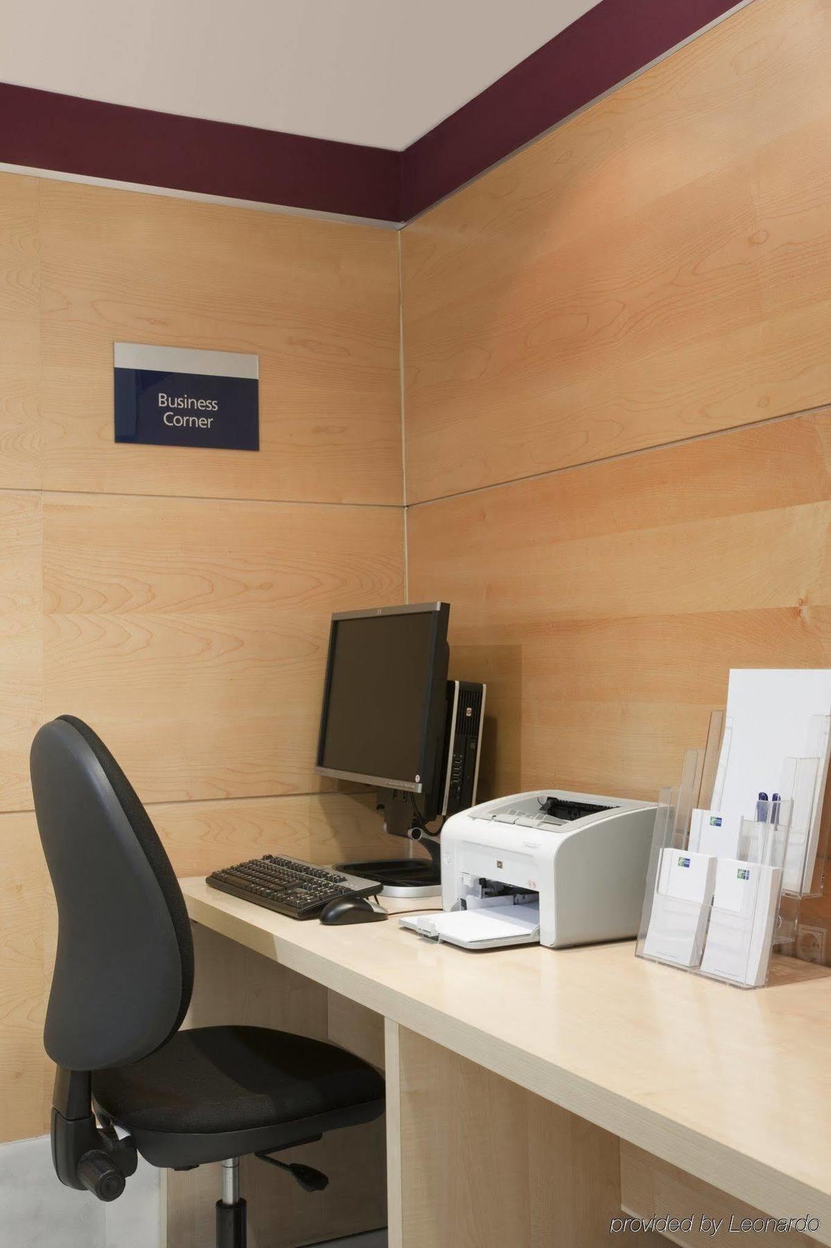 Holiday Inn Express Alcobendas, an IHG hotel Exterior foto